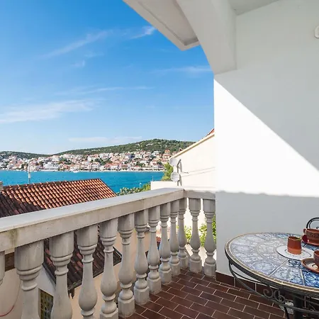 Apartments Branko Tisno Exterior photo