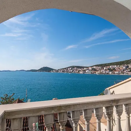 Apartments Branko Tisno Exterior photo